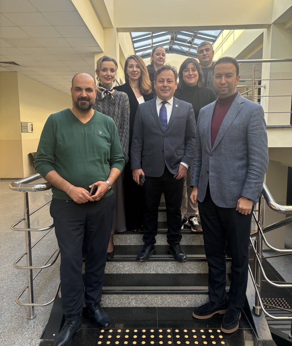 Doktora öğrencilerimizin yeterlik sınavı öncesi güzel bir anı 🧿

Yıldız’da bir gün ✨