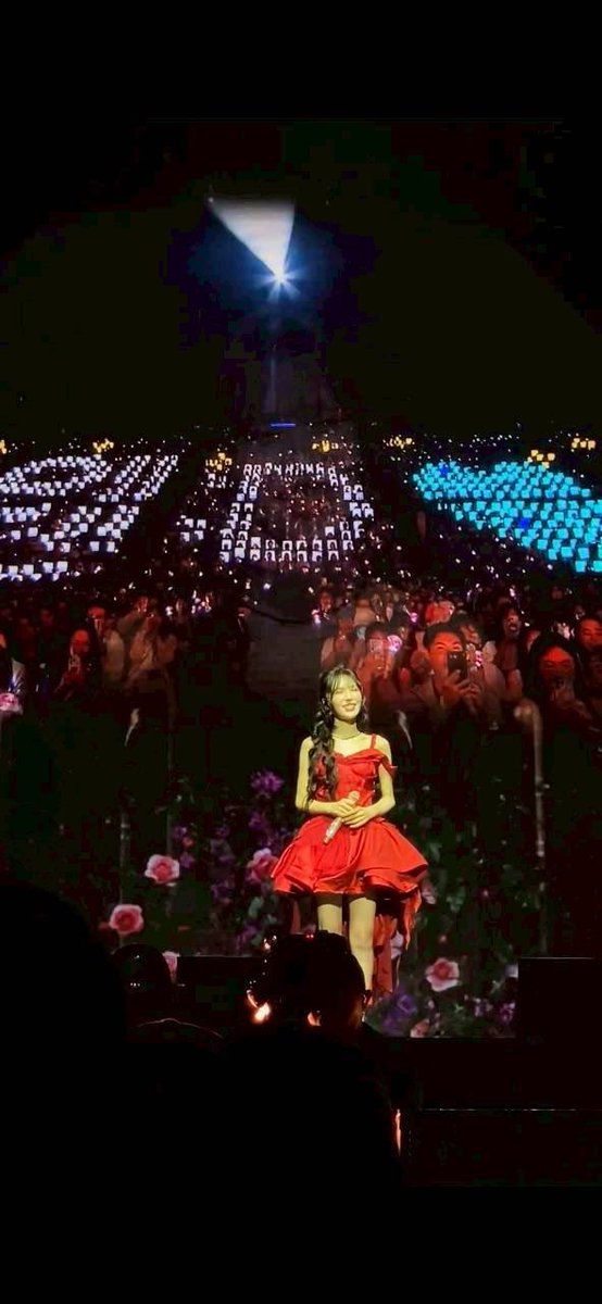 A•M LIGHT BOX tweet media