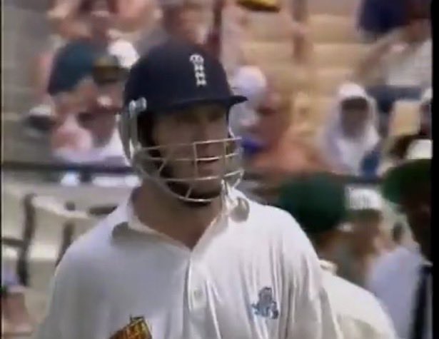 thomhenrie's tweet photo. @jonboy_avfc @englandcricket Jonboy looking at the rest of the series https://t.co/iL4727kwQN