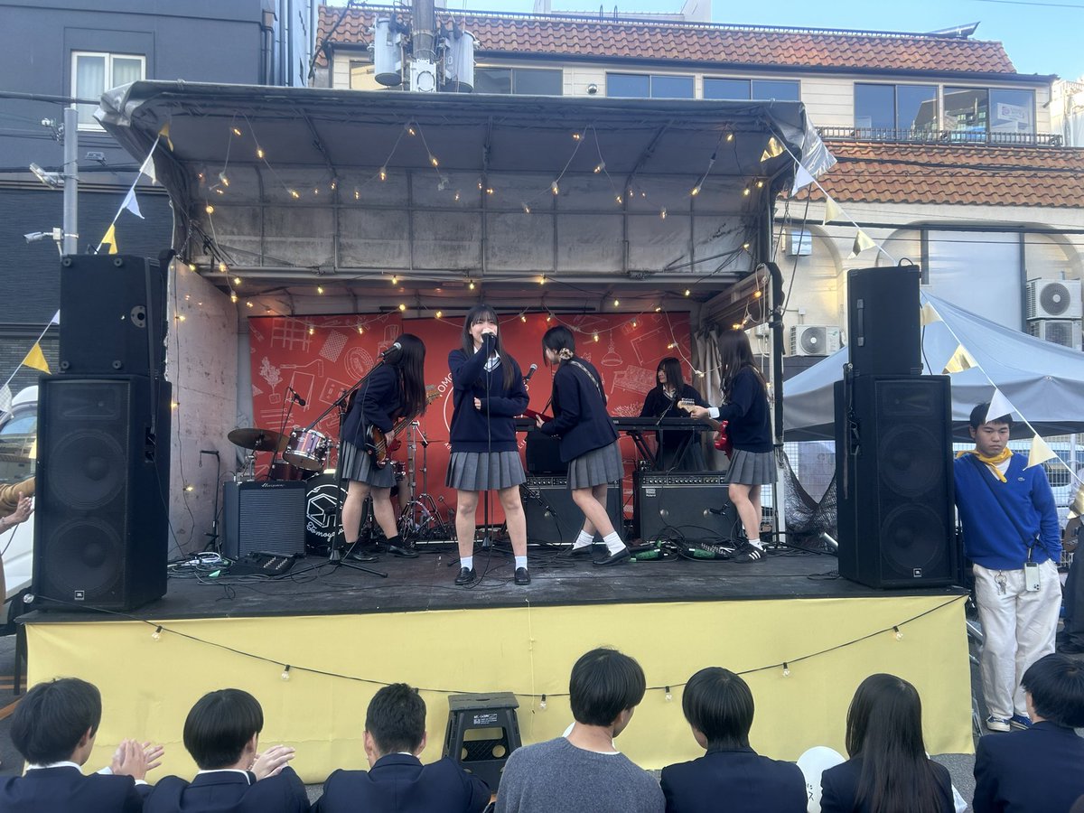 11/16は、友安製作所さんにお招き頂き、「トモフェス2025」で計5曲を演奏させて頂きました！色々な企業が集まった場所で、皆さんとてもあたたかく演奏を聞いてくださり、楽しく演奏することが出来ました✨️素敵な機会をありがとうございました‼️また是非よろしくお願いします！🙇🏻‍♀️