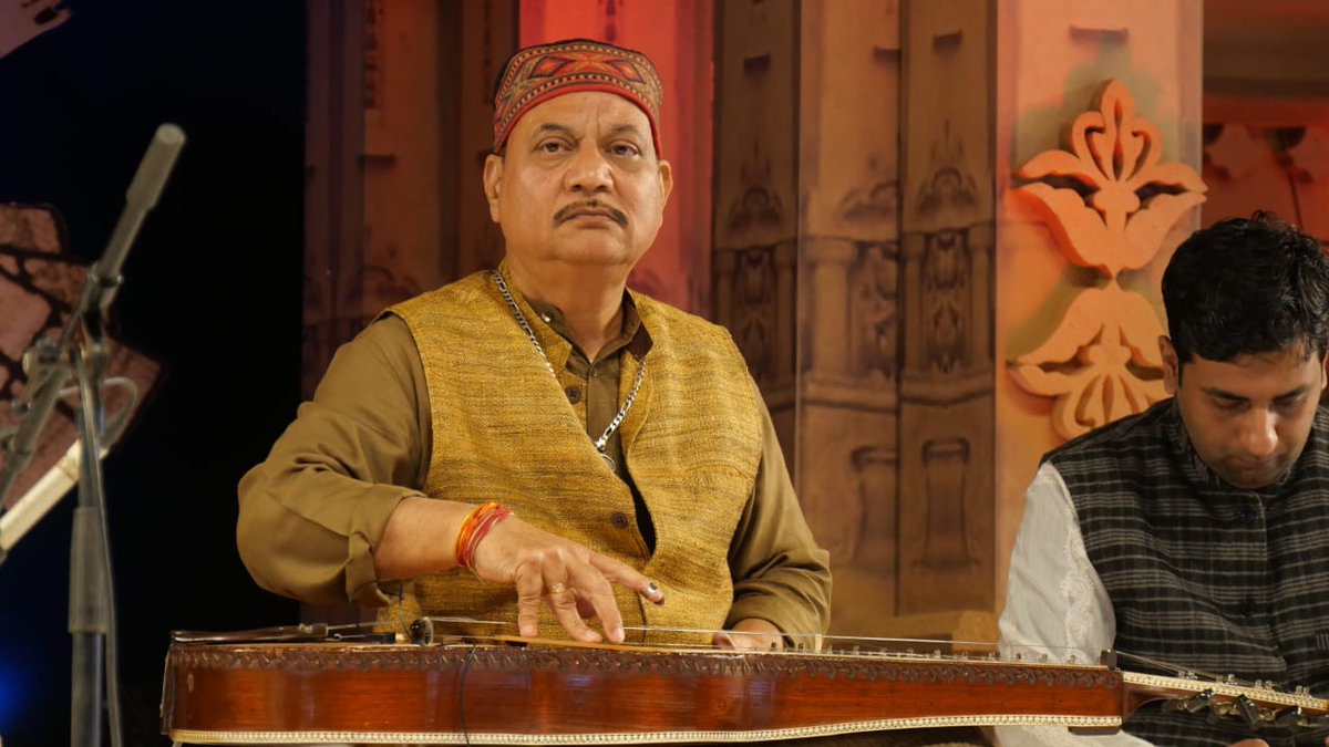 dmgwalior's tweet photo. तानसेन समारोह–2025 | (प्रातःकालीन संगीत सभा 16 दिसंबर)
उषा की स्वर्णिमा में रागों का आरोह—अवरोह
हवाईन गिटार और सारंगी ने रचा सुर–साधना का दिव्य संसार
#gwalior
#tansen
#tansensamharo
#musiccitygwalior https://t.co/4OAzA0yGAo