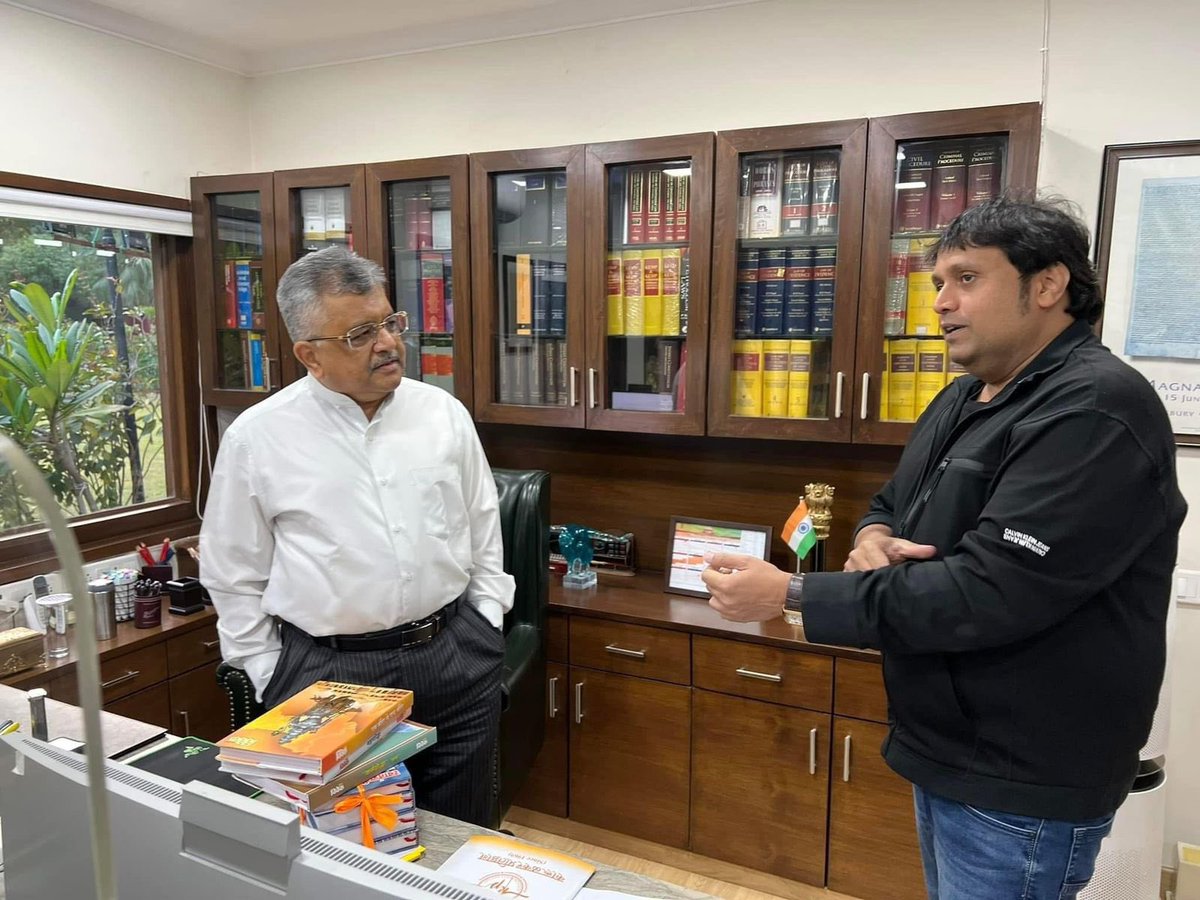 prash2011's tweet image. Shri. Tushar Mehta, 

Solicitor General of India.

The SGI is the second-highest law officer of the country,

Tusharbhai is the second-longest serving #solicitor general of India after C. K. Daphtary.

#TusharMehta #citizenofbharat #prashantkarulkar