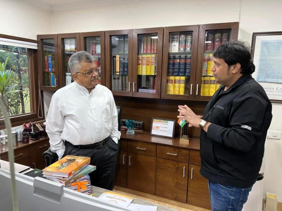 prash2011's tweet image. Shri. Tushar Mehta, 

Solicitor General of India.

The SGI is the second-highest law officer of the country,

Tusharbhai is the second-longest serving #solicitor general of India after C. K. Daphtary.

#TusharMehta #citizenofbharat #prashantkarulkar