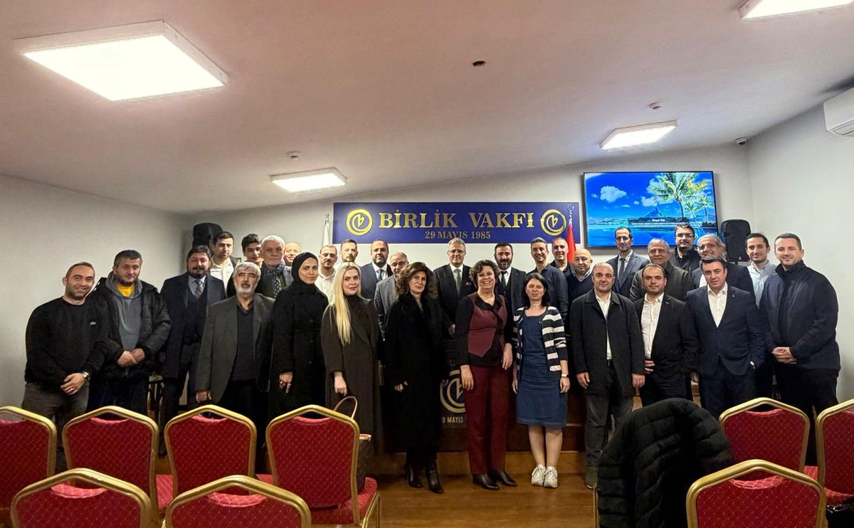 KamuGozetimi's tweet photo. 11 Aralık 2025 tarihinde Birlik Vakfı Mali Müşavirler ve Muh. Komisyonu tarafından düzenlenen programda Başkanımız Dr. Hasan Özçelik “Üçüz Dönüşüm Çağında Denetimin Rolü” konusu üzerine denetim alanında ülkemiz ve dünyadaki dönüşüm ve gelişimi anlatan bir sunum gerçekleştirmiştir https://t.co/vB9GaYnX8x