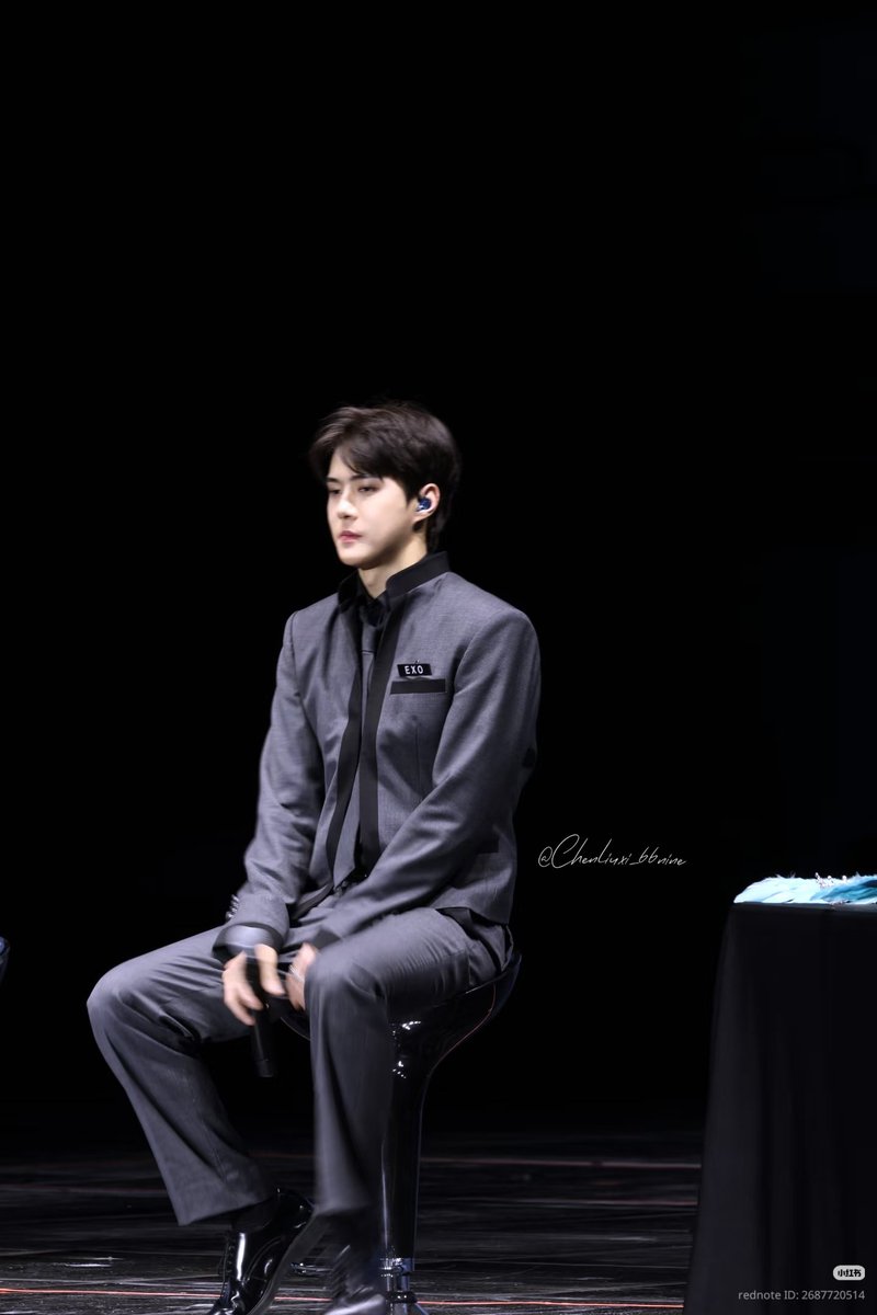 EXO フリスビー  セフン SEHUN 960px-Oh_Se-hun_at_Show!