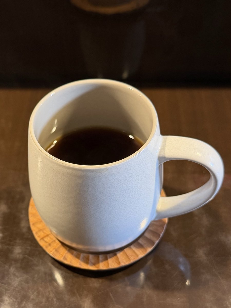 yokohama_bages's tweet photo. 「12 COFFEE AND BAKE」さん
ドリップコーヒー
COLOMBIA FINCA BELLA VISTA
CATURRA
FULLY WASHED
ご馳走様でした!
#12COFFEEANDBAKE
#DripCoffee
#ドリップコーヒー
#LEAVESCOFFEEROASTERS
#COLOMBIA
#CATURRA
#FULLYWASHED
#カフェ
#スペシャルティコーヒー
#specialtycoffee
#新丸子
#武蔵小杉 https://t.co/CLqwcxP0Pf