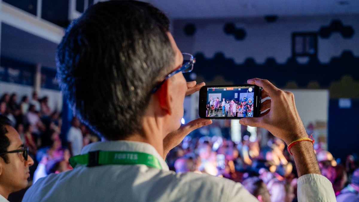 Heartwarming to capture moments like this. ✨
Our Year 6 singalong brought students and parents together through music, smiles, and memories that will be cherished long after the festive season.
#Year6Performance #MakingMemories #RegentFamilies #WinterAtRegent #TheRegentWay