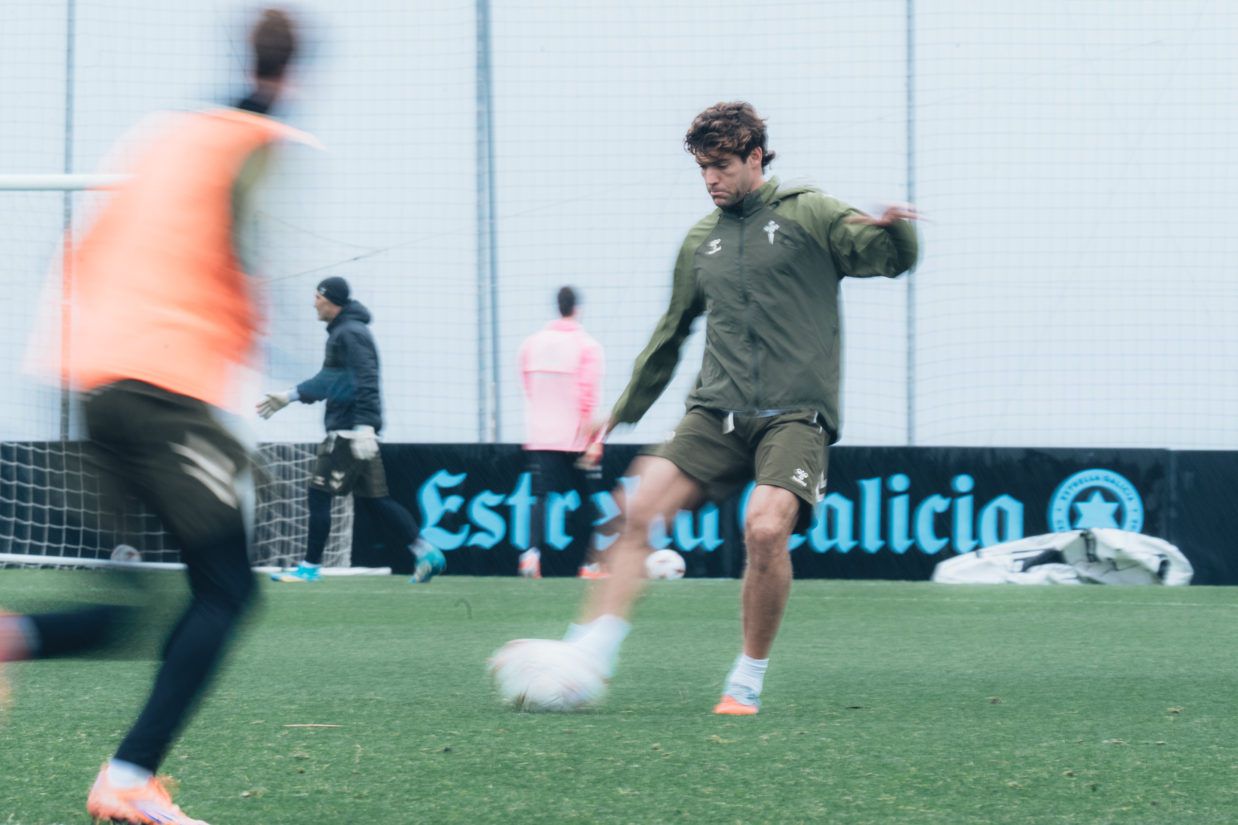Marcos Alonso durante un entrenamiento - RC