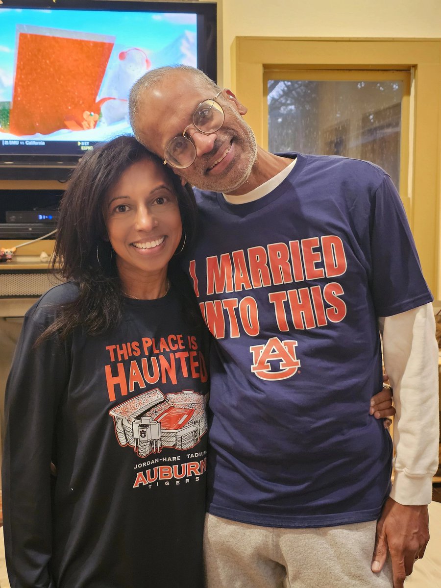 rleesharma's tweet photo. War Eagle!!! @SharmaShash @AuburnFootball https://t.co/Q11trNt62Z