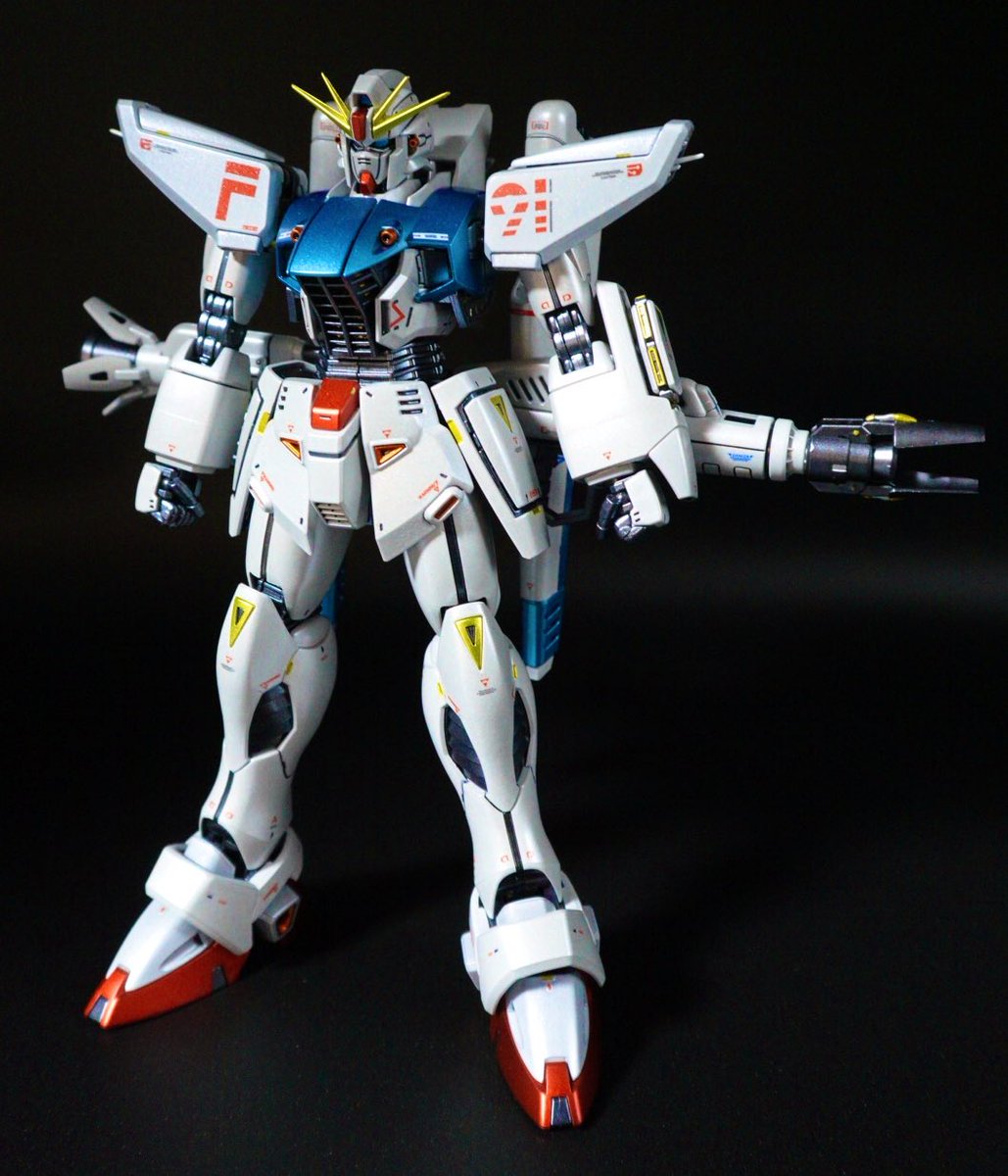 taroooo_017NJll's tweet photo. 完成しました❕
MG ガンダムF91 ver.2.0です
白い装甲はパール塗装
他全体的にメタリック塗装です✨
カッコいい機体なのでテンションあがっちゃいますね😎
ポーズはリプ欄へ👇

#ガンプラ　#ガンプラ好きと繋がりたい https://t.co/bRRXT0h5Nq