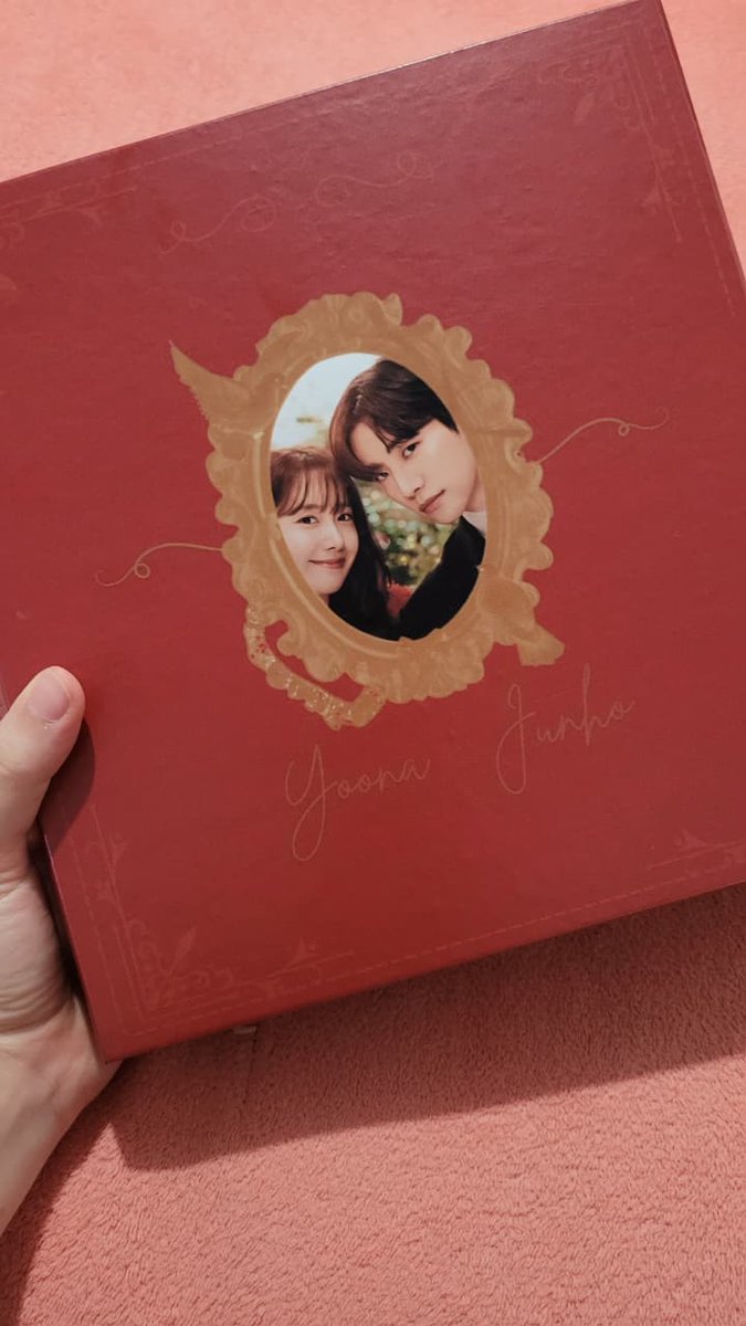 seulrenelips's tweet image. - #Feedback mais que positivo para @jhoperkve por fazer esse binder lindíssimo que encomendei de presente pra uma amiga há um tempinho atrás. O designer perfeito foi feito pela @Seulberry_ que fez além do que imaginei!! 🥹❤️‍🩹