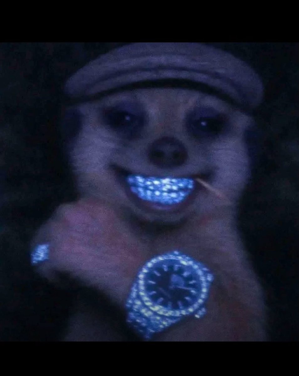 lamewayz's tweet image. Mbappe after successfully finessing PSG: