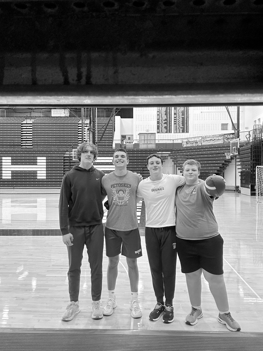 Thankful for my guys🙏 #AGTG #ao1 #A1DUDE  <a href="/Connorberg826/">Connor Berg</a> <a href="/RVD_3/">Ryan Van Dyke</a> <a href="/A1DUDES/">A1DUDE</a> <a href="/jimwebbjim/">Jim Webb</a> <a href="/JaredWebb02/">Jared Webb</a>