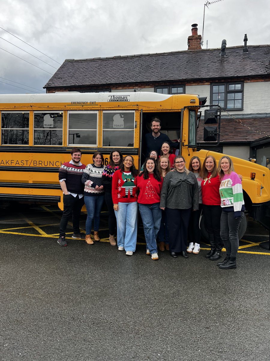 iSingPOP tweet media