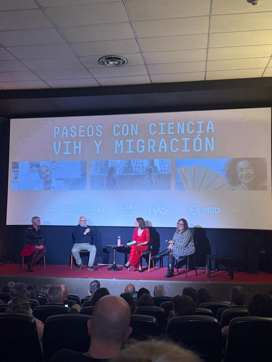 cesida_esp's tweet photo. Ayer, Carmen Martín, presidenta de Cesida, participó en el coloquio del nuevo episodio de Paseos con Ciencia, una serie de maravillosos documentales científicos que aborda en esta ocasión la compleja relación entre el VIH y la migración.

🔗 https://t.co/TvIp8RQQRs https://t.co/uVNIyqiHsr