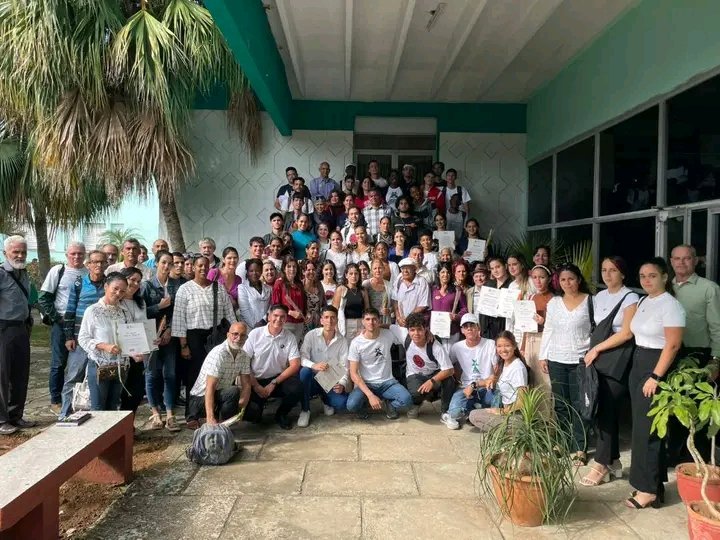 Felicidades a los los jóvenes,en ellos está el futuro 
#PinardelRío