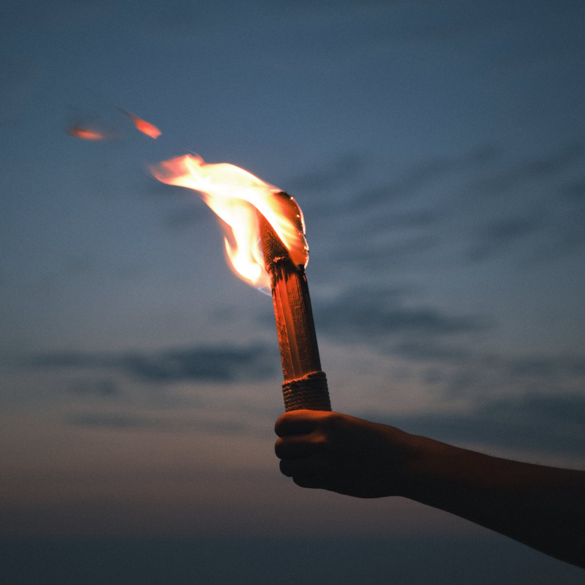 ＊＊　𝙉𝙚𝙬 𝙍𝙚𝙡𝙚𝙖𝙨𝙚　＊＊

2025.12.17(Wed.)

1st Full Album " Far Near " 配信開始

1. -ism
2. Rembrandt
3. 視界
4. はかり
5. Abyss In Blue
6. 斜陽
7. Homeland
8. Walk North
9. Torch
10. Never Seen Scenery

ぜひ感想をお聞かせください！

▽Out Now▽
friendship.lnk.to/FarNear_Souven…