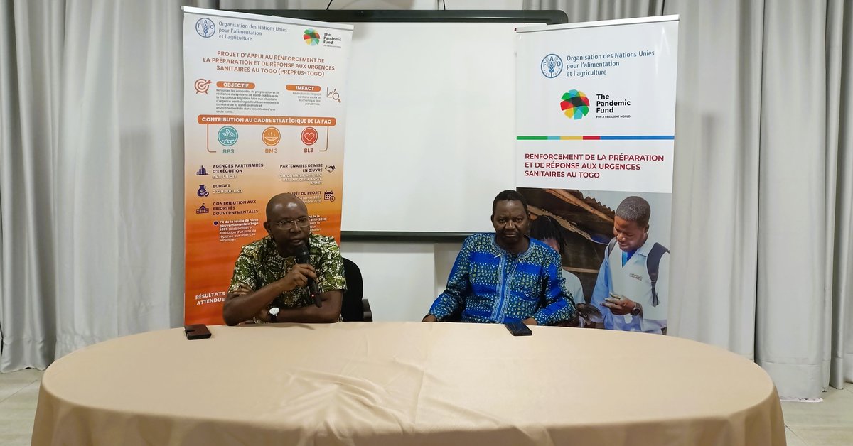 FAOauTogo's tweet photo. Renforcer la capacité des #ServicesVétérinaires du #Togo pour la notification des maladies animales et zoonoses, tel est l’ambition de la formation #EMAi+ et #EMPRESi+, déployée du0⃣2⃣-2⃣0⃣/1⃣2⃣dans le cadre du projet #PREPRUS_Togo, financé par @Pandemic_Fund, ...

#OneHealth
1/3 https://t.co/coKJbJMAin