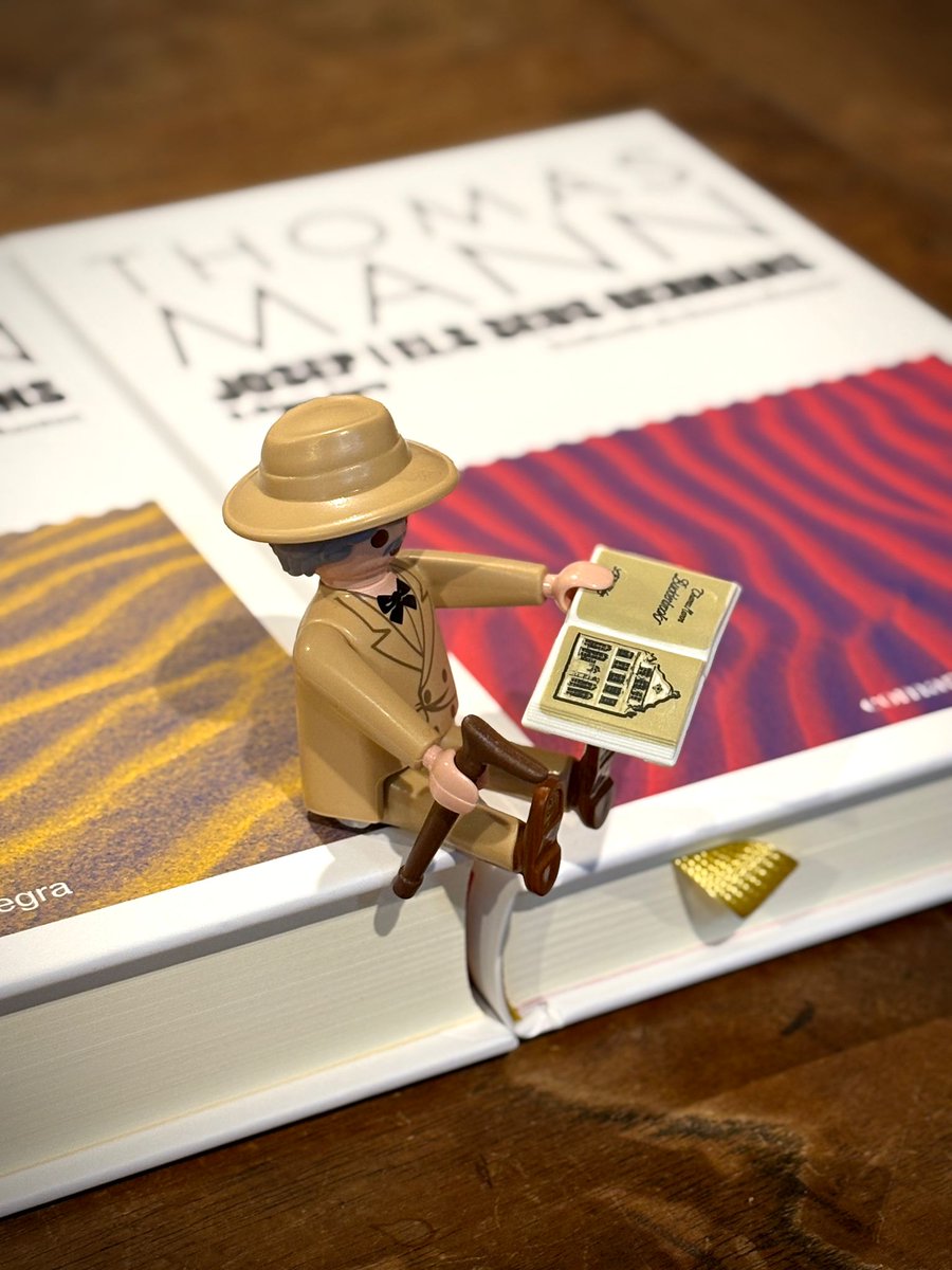 Editorial Comanegra tweet media