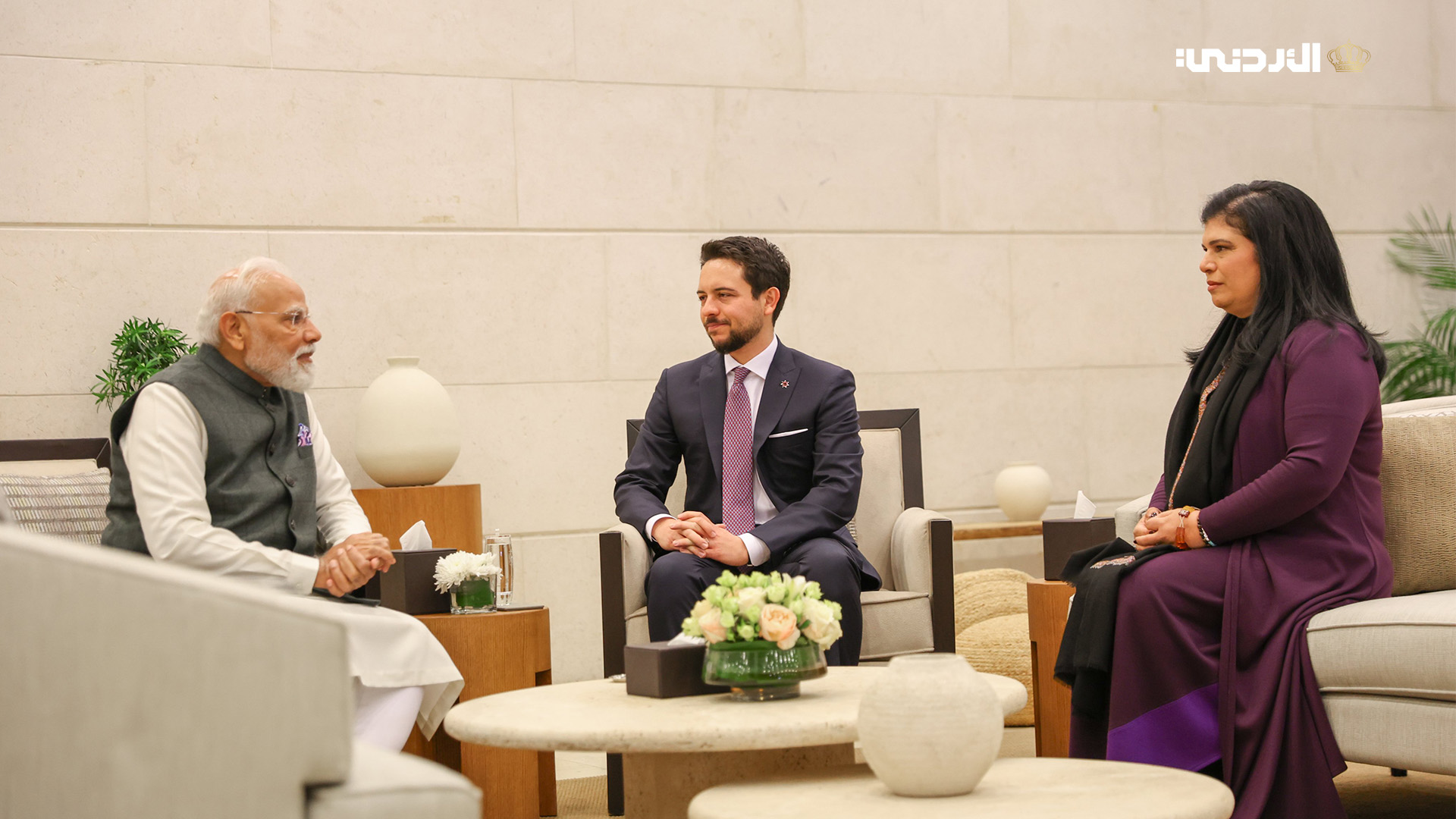 سمو الأمير الحسين بن عبدالله الثاني، ولي العهد، يصطحب رئيس الوزراء الهندي ناريندرا مودي، في زيارة إلى متحف الأردن #عاجل 