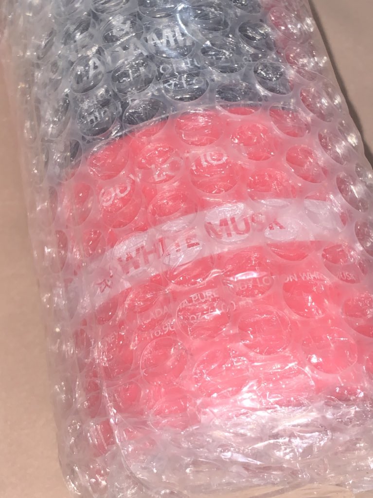 lialeeyo's tweet photo. wts want to sell

NEW kundal honey &amp; macadamia body lotion white musk 💰100k💰

rfs salah beli https://t.co/X0Todk8xbR