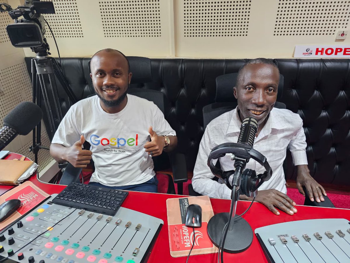 HopeFMLive's tweet image. How should a single person respond to questions of why they are not yet married?

#RouteYetu is live with Kibali &amp;amp; King 
#kibalinking
#coolestandsafest
#ListenAndLive