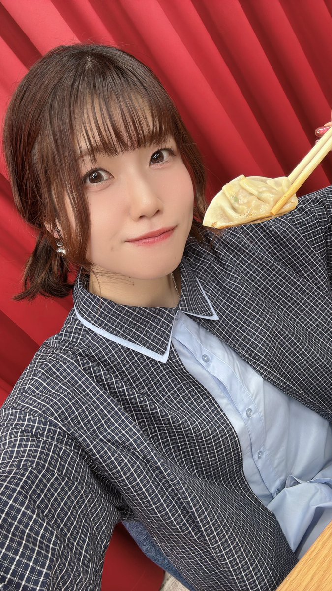 ryokonekousagi's tweet photo. #涼子の実家
第50回放送でした！！ありがとうございました！！🥟🎄とにかく餃子好きな実家です！！ｳﾏｲ!!🤸
居候たち、これからもよろしくねー！！
そして良いお年を！！！！ https://t.co/9HBGwseM2p