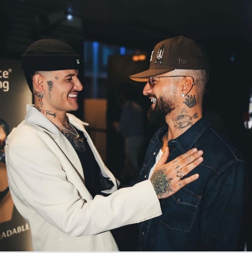RCCNoticiasRD's tweet photo. Maluma y Kapo colaboran con talentos emergentes en el lanzamiento del tema “Flaka” https://t.co/wCxQ73av7d https://t.co/BiiF0iqSDV