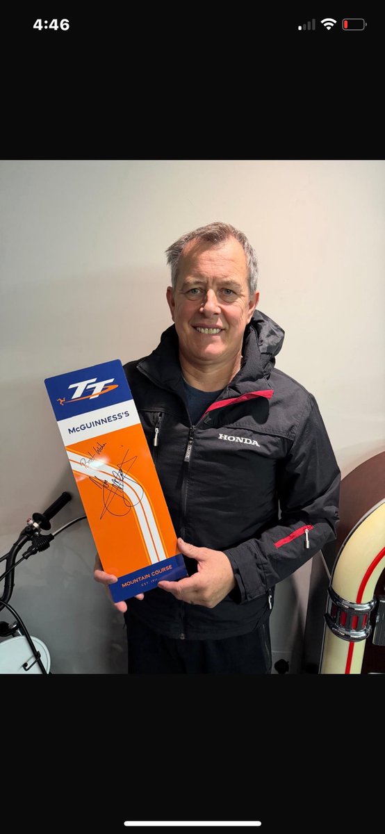 jm130tt's tweet photo. 9 days until Xmas if you fancy a cheeky gift, got some other bits and pieces on there, have a little nosey 👍👇🏻🎁🎅🏻 https://t.co/bCabgMfz3q https://t.co/JI9AM3jfC7
