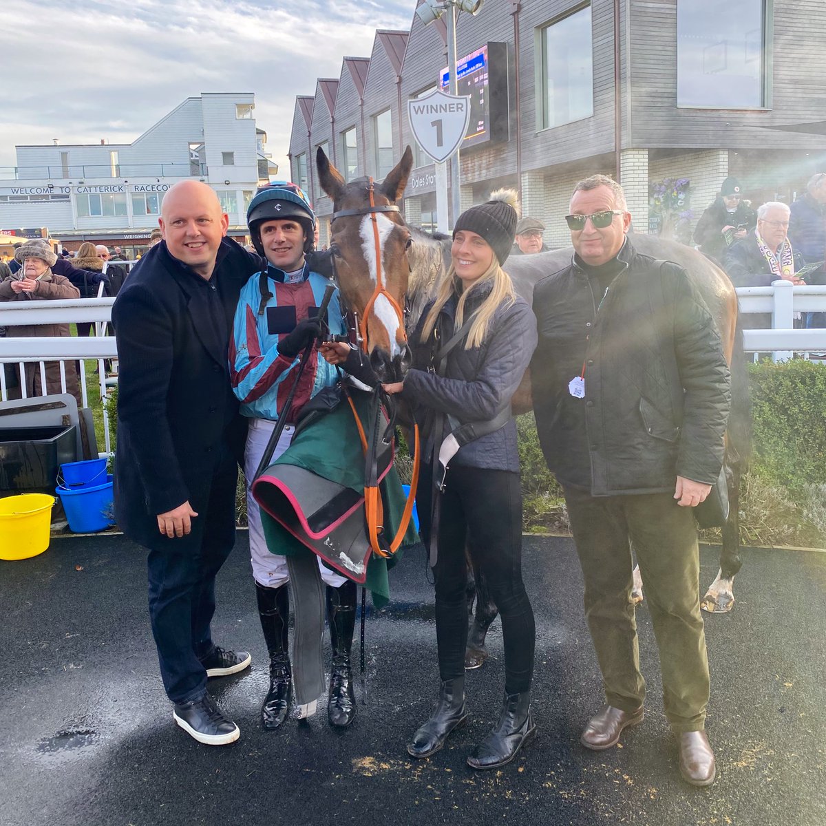 CatterickRaces's tweet image. MANGANESE wins the second race under David Bass for @max_comley and owners S W Racing - congratulations!