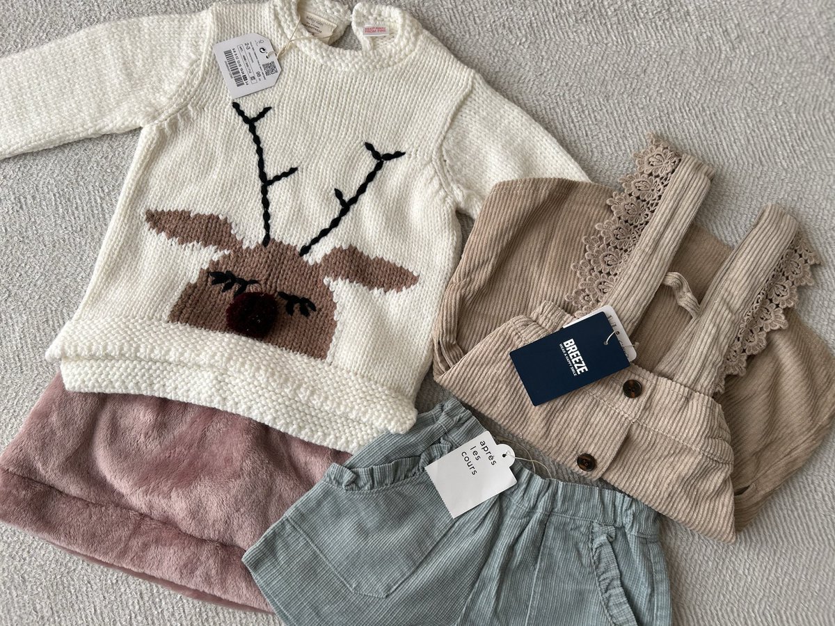 10月31日迄のお値引き　送料無料　新品　クリスマスのソリ　1点 キャリーオンさん( @kidscarryon)で初めてのお買い物。 usedばかりか