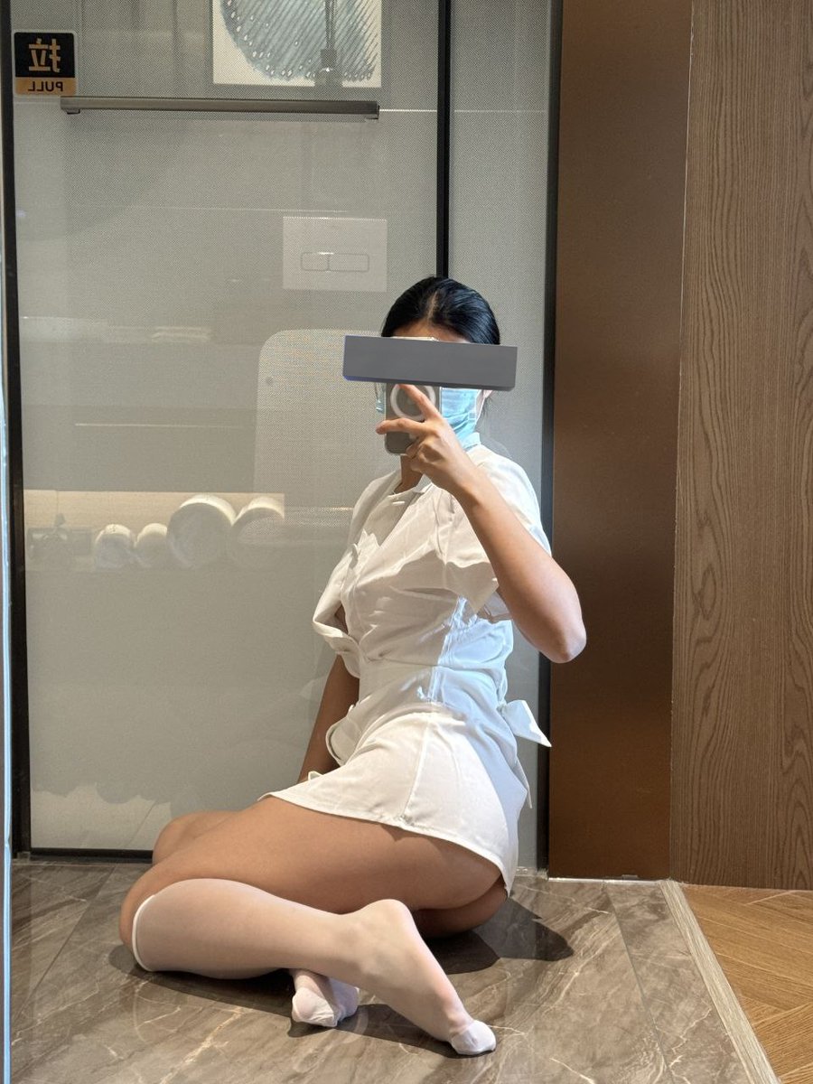 每天发反差发的我都好烦 https://t.co/VaaFoIN9qc