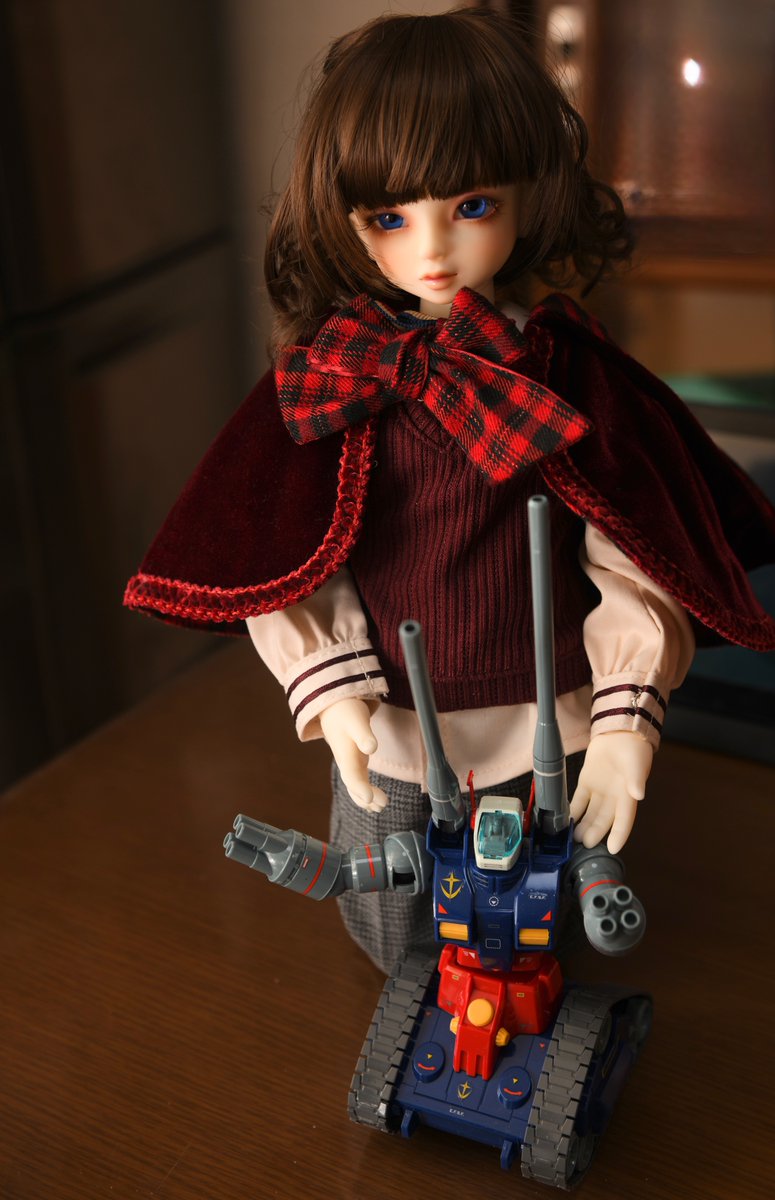 #今夜のドール撮影120分一本勝負　
今夜のお題は【さがす】
敵を探す