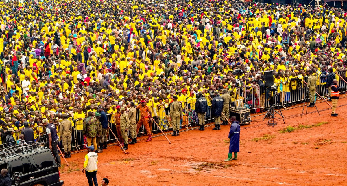 In Kyankwanzi at Butemba College Grounds, I thanked the people for turning up despite the rain and reminded them that they are the grandchildren of fighters. I presented the 2026–2031 Manifesto and recalled that after the wars of 1966–1985, Uganda has enjoyed long peace under the