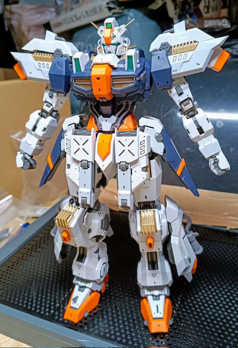 中華プラモデル アスガルド 5体接続で素体完成。