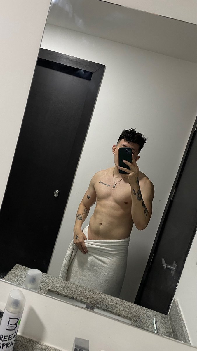 soyluanfit's tweet photo. https://t.co/cWkWgK8le2 https://t.co/8erd81ehNB