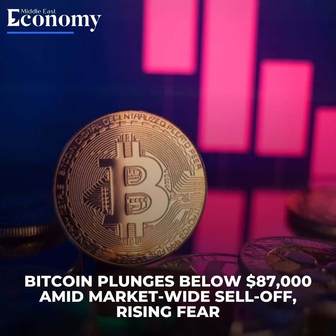 Bitcoin slid sharply on Tuesday, falling below $87,000 amid heavy selling  across crypto markets, as weakening risk appetite and macroeconomic  concerns weighed on sentiment. The cryptocurrency was trading near $86,000,  retreating from