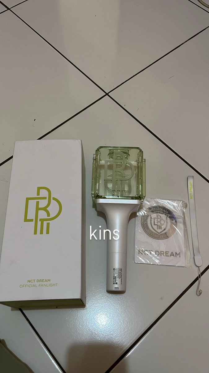 molla ͡•. •. ͡ tweet media