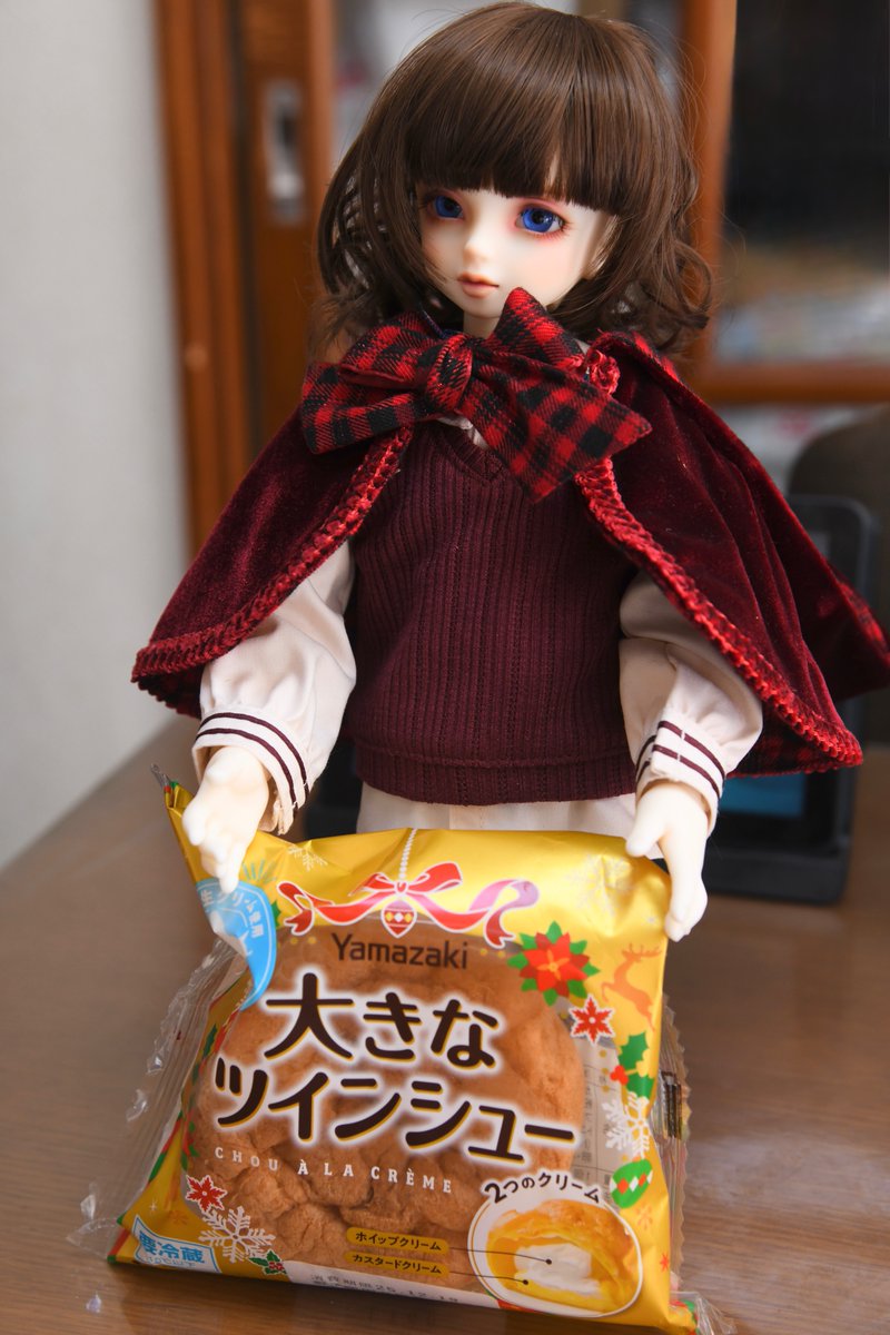 #深夜のおやつドール一本勝負　
シュークリーム