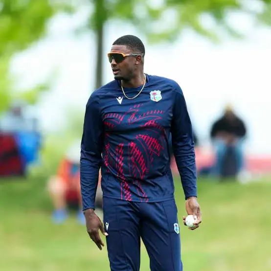 FilmtoFinale's tweet photo. Auction update:

• Jason Holder → GT bag him for ₹7 Cr (CSK opened, GT raised)
• Pathum Nissanka → DC win the bidding at ₹4 Cr after a KKR tussle
#IPLAuction2026 #GT #DC #AuctionBuzz https://t.co/TDAqvavHEM