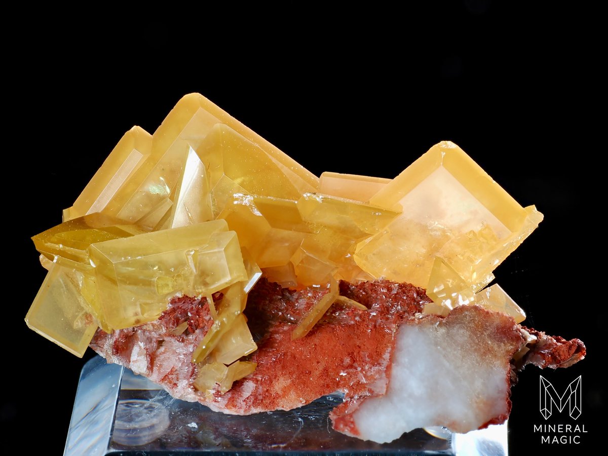 みねまじ｜鉱物写真 tweet media