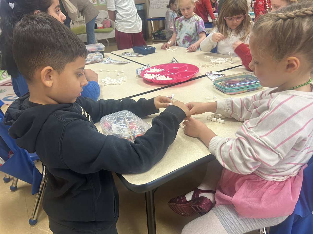 Cross-grade collaboration at its best! 
Kindergarteners and fourth graders working together to build the tallest snowman—teamwork, measuring, and all the things! #ALLin <a href="/Geistgators/">Geist Elementary</a>