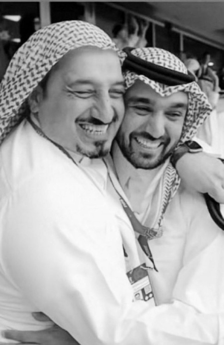 #تدل_دربها السيل يجي من الأعلى إلى الاسفل وهذا بفعل الجاذبية اى حل آخر يخالف هذا القانون الطبيعي يسمى عبث فلا تحاول 👌
 (وهذا من سنن الله سبحانه في مخلوقاته) 😎🇸🇦🇸🇦👉🏻🙋‍♂️
#المنتخب_السعودي 
#اعفاء_وزير_الرياضة_مطلب 
#اقالة_المسحل_مطلب 
 #المطالبة_بحل_اتحاد_المسحل