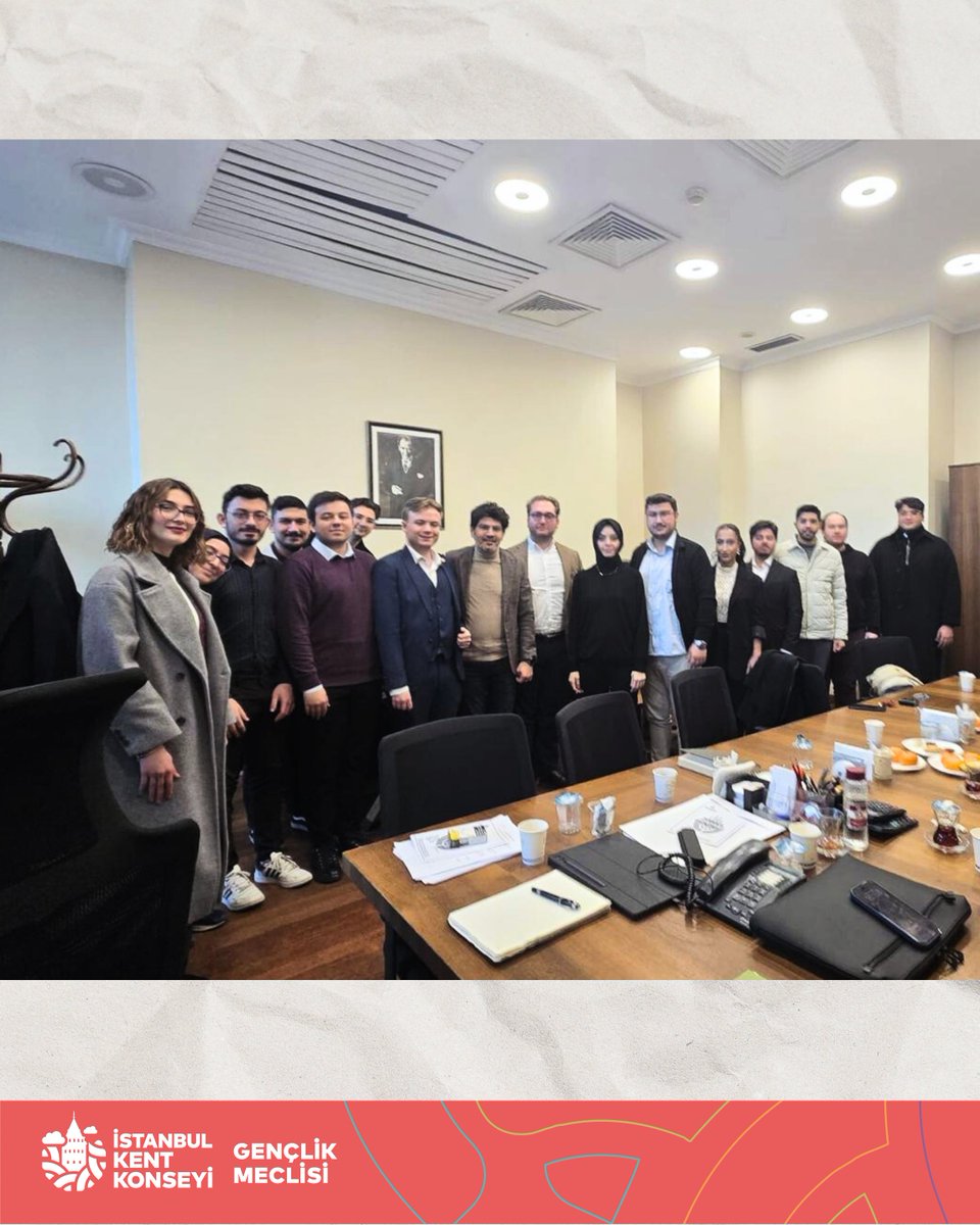 Kasım ayında kabul edilen #İstanbul Büyükşehir Belediyesi 2026 Mali Yılı Bütçesi’ni görüşmek üzere,
Plan ve Bütçe Komisyonu Başkanı Ahmet Oğuz Demir ve Hukuk Komisyonu Başkan Vekili Hüseyin Ersöz ile bir araya geldik.

#GençlikMeclisi