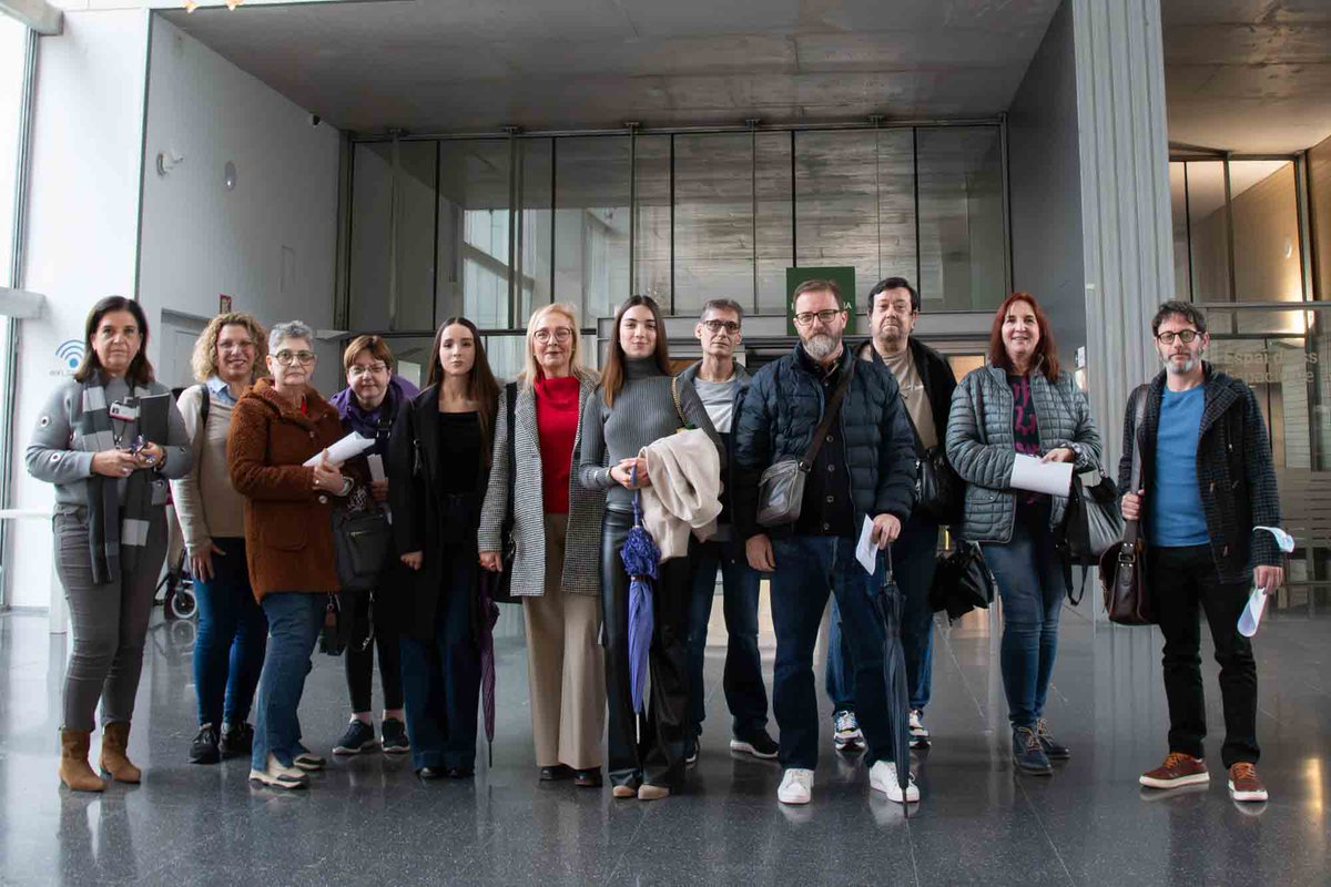 DeniaHospital's tweet photo. 📅 Hui, 16 de desembre, s’ha celebrat l’acte únic de presa de possessió dels celadors del Departament de Salut de Dénia.

👏 Donem la benvinguda a tots els nous celadors i els desitgem molta sort en aquesta nova etapa professional

💙 Gràcies per formar part de l’equip! https://t.co/377fP72kuE