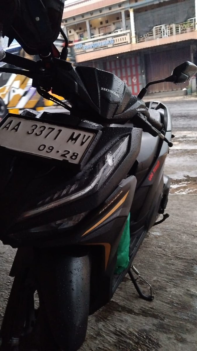 istifaroch's tweet photo. MOTOR YANG DICURI VARIO Hitam Tahun 2023 plat AA 3371 MV https://t.co/trzO6WEncE