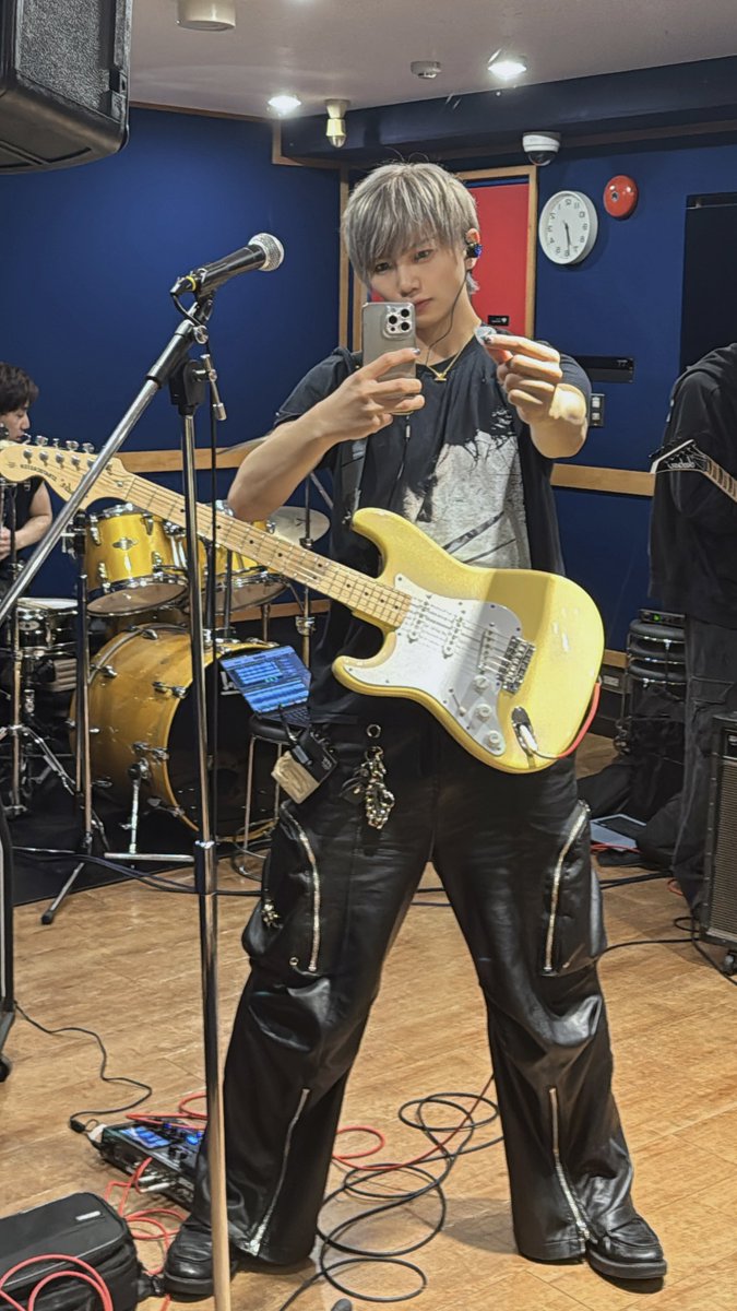 きゅん先輩はロックバンドALLHOWLで12/18LIVEをします (@kyn_0522