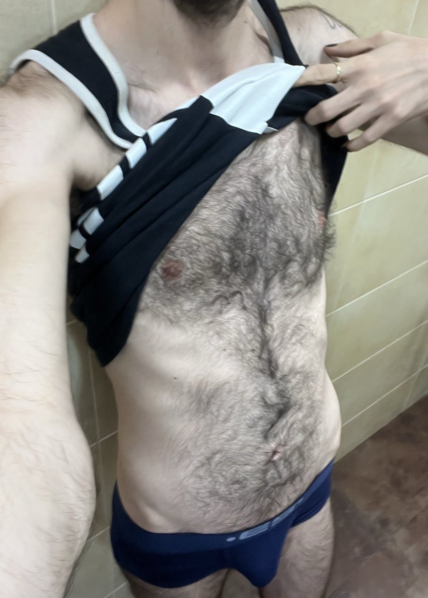 Hola follamigos y vecinos!! 🕷️🕸️

Llevo unos dias muy duritos y muy desconectado de todo esto 😅 pero vengo a desearos un feliz #martetas
🫣😈