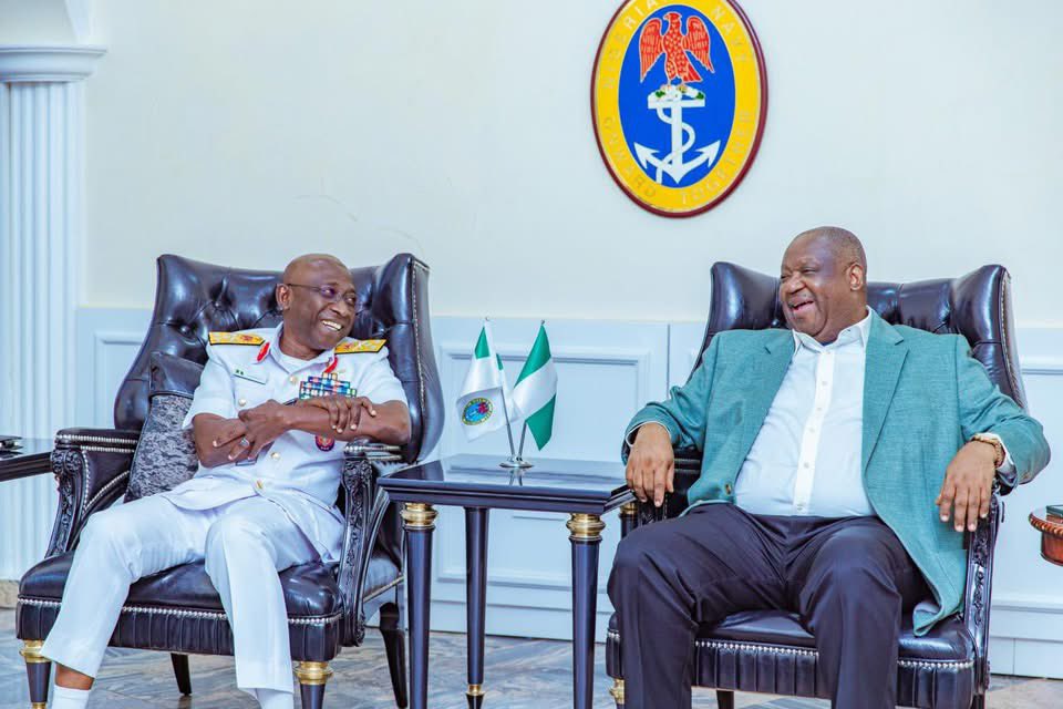 GOVERNOR MUTFWANG VISITS CHIEFS OF AIR AND NAVAL STAFF, SEEKS ENHANCED SECURITY COLLABORATION AHEAD OF YULETIDE; ASSURES IMPROVED LIVESTOCK PRODUCTION

The Executive Governor of Plateau State, His Excellency, Barr. Caleb Manasseh Mutfwang, has reaffirmed his administration’s