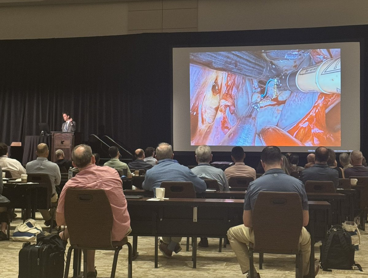 MayoClinicCVS's tweet image. Phenomenal session @MayoClinicCV Echo on Marco Island conference w/@RowseMD presenting, “Surgeons Approach to Mitral Regurgitation”!
